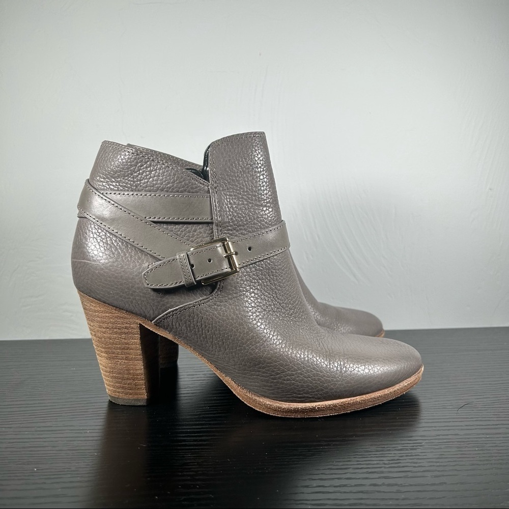 Cole Haan Women's Grey Pebbled Leather Booties size 6.5